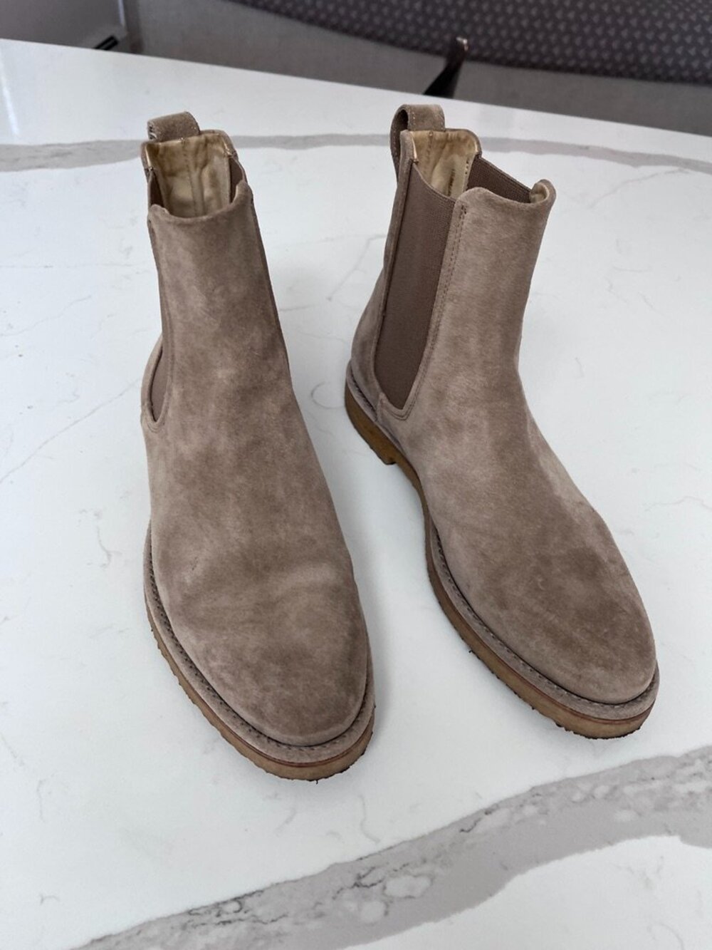 Vince Suede Chelsea Boots – Taupe Tan Crepe Sole Ankle Boots Size 8